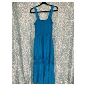 Knox Rose Sleeveless Smocked Embroidered Maxi Dress Blue
